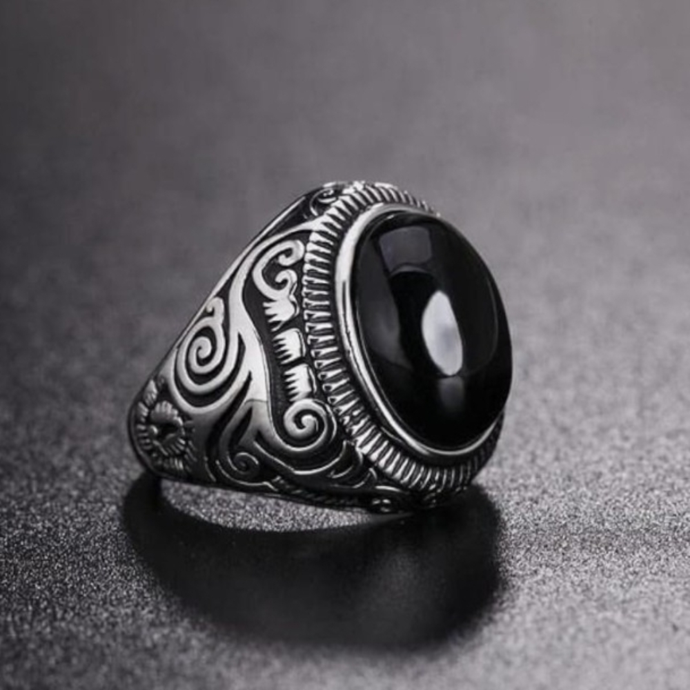 Elegant Black Onyx Men's Ring